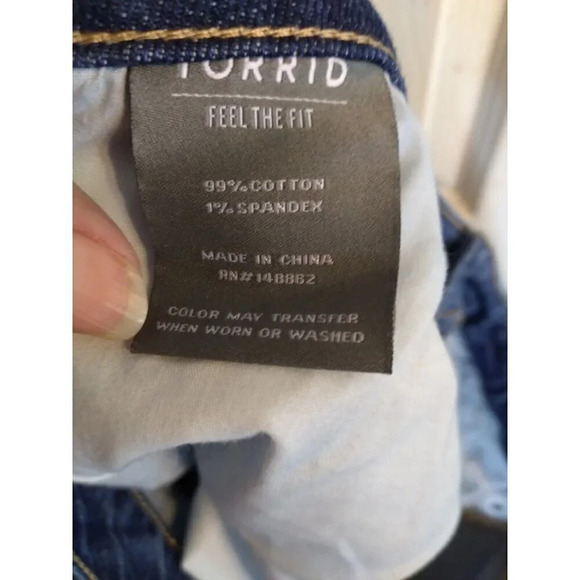 Torrid Distressed Jeans Button Fly Raw Hem High Waisted Sz 24S - Picture 11 of 12